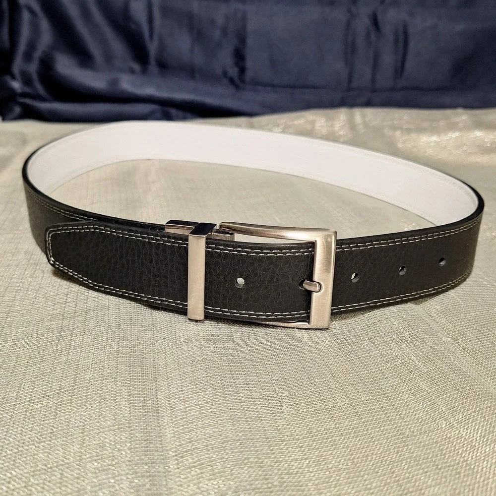 NIKE 34 Black White REVERSIBLE 100% Leather‎ Belt Blokecore Pebbled Stitch Golf